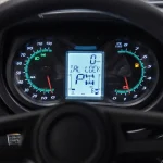 仪表0U2A0377